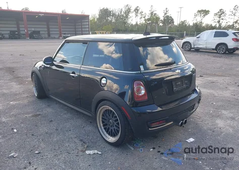 2013 Mini Hardtop Cooper S z USA, uszkodzony, nr VIN WMWSV3C56DT388887